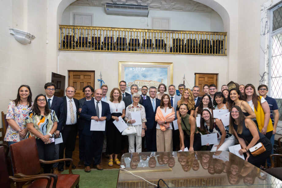 Reconocimiento al Dr. Leandro Ríos en la UNL, FCJyS